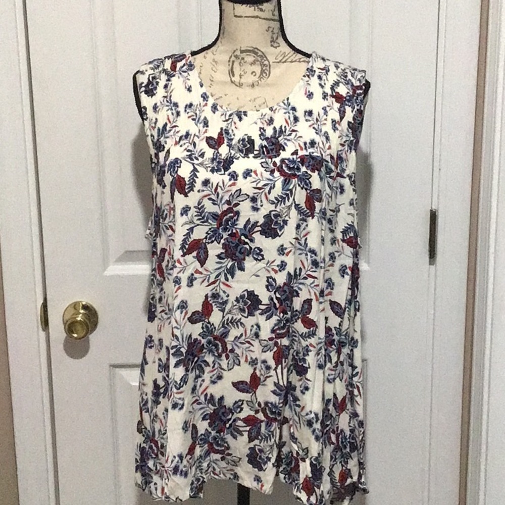 Sleeveless top